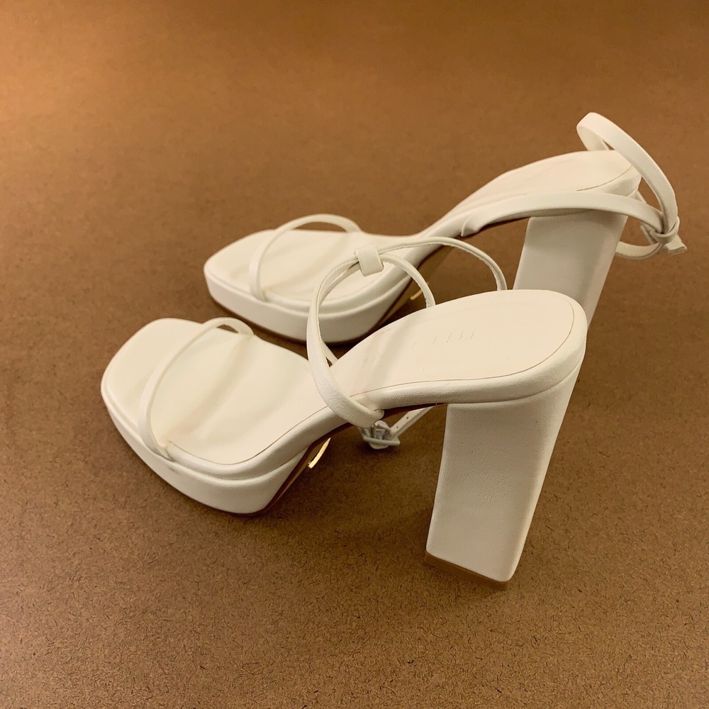 Billini Womens Size 5 White Faux Leather Strappy Tahni Block Heel Sandals New - Picture 3 of 12